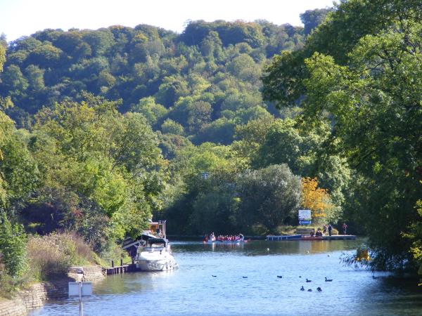Thames Path walking holiday, Oxford to Windsor