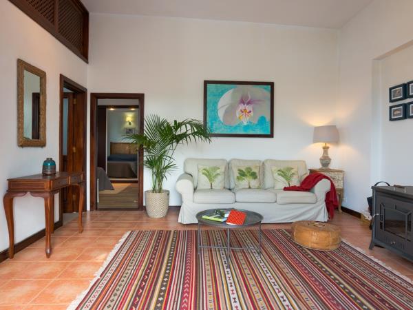 Lanzarote garden apartment, self catering for 2