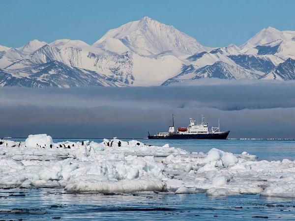 Ross Sea & Antarctic Circle voyage