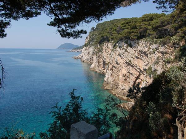 Croatia sea kayaking holiday, islands & parks