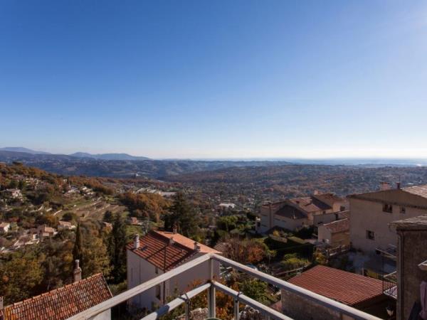 South of France walking and yoga short break