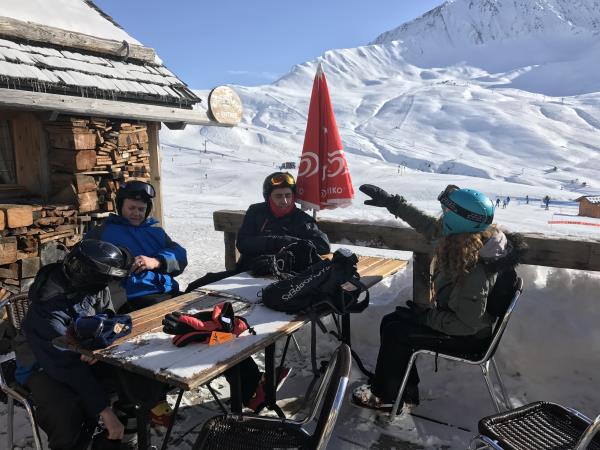 Alternative family winter holiday in Chamonix, France