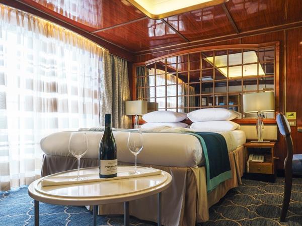 Luxury Arctic cruise Spitsbergen & Franz Josef Land