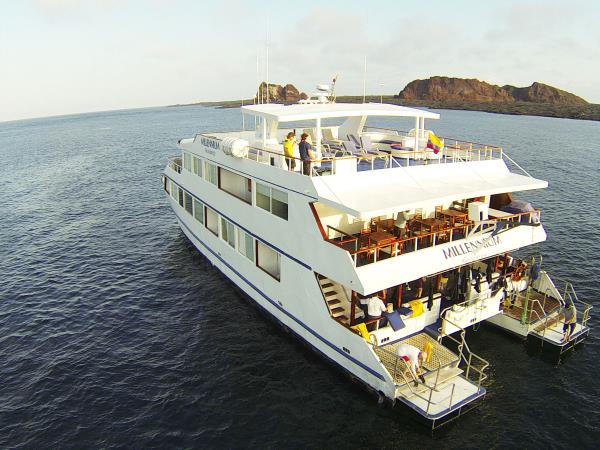 Galapagos wildlife cruise