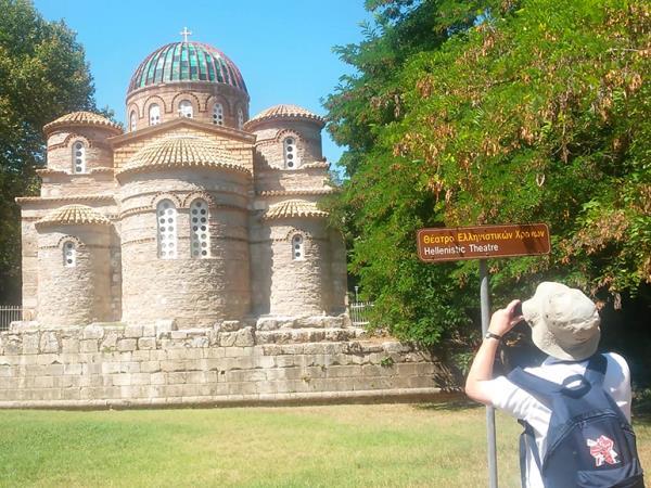 Greece cycling holiday, archaeology tour