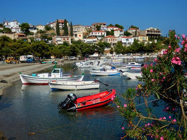 Greece cycling holiday, archaeology tour