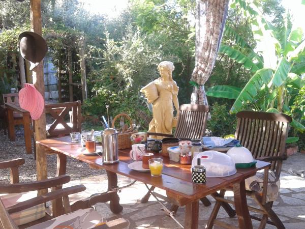 Peloponnese yurt holiday in Greece