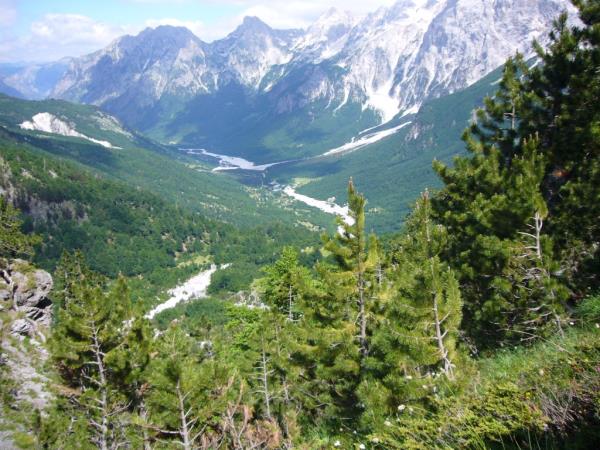 Albania walking tour, small group