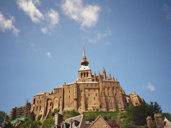 Mont Saint Michel self guided cycling tours in Normandy & Brittany