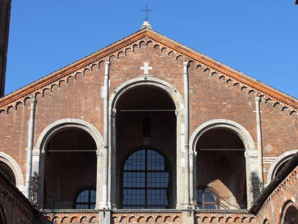 Italy walking & cultural holiday, Lake Como & Milan