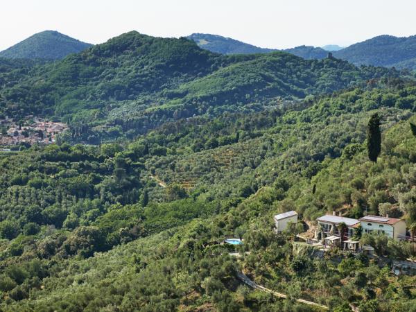 Tuscany farmhouse accommodation, Italy