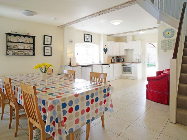 South Downs cottages, sleeps 6, England