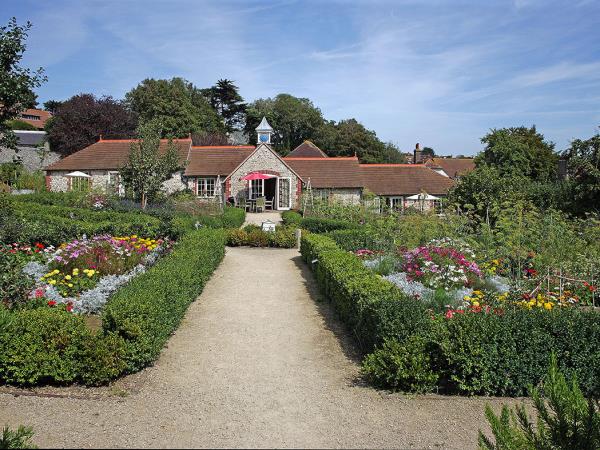 South Downs cottages, sleeps 6, England