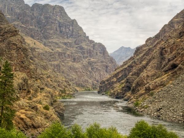 Snake River rafting holiday in Hells Canyon, North America