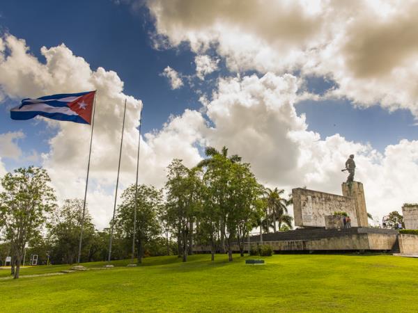 Classic Cuba cycling holiday