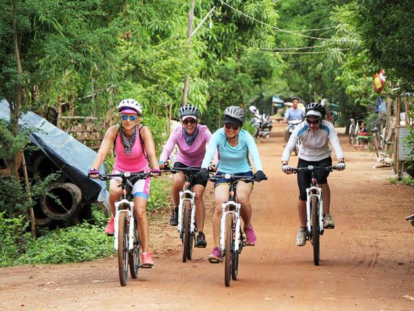 7 day cycling holiday in Cambodia