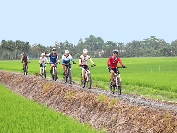 Cycling holiday from Siem Reap to Saigon