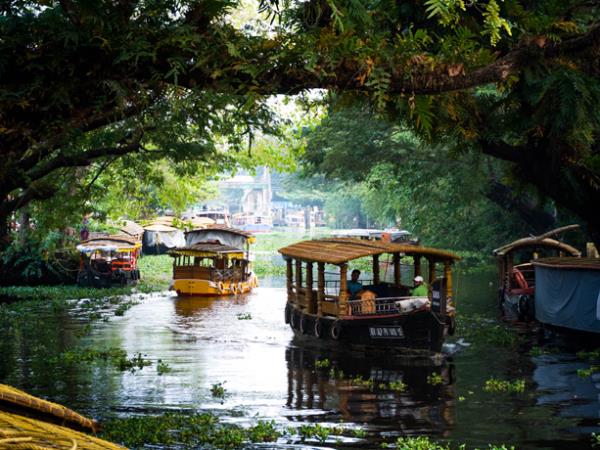 South India tours, temples and monuments