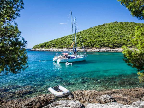 Yoga sailing holiday in Croatia