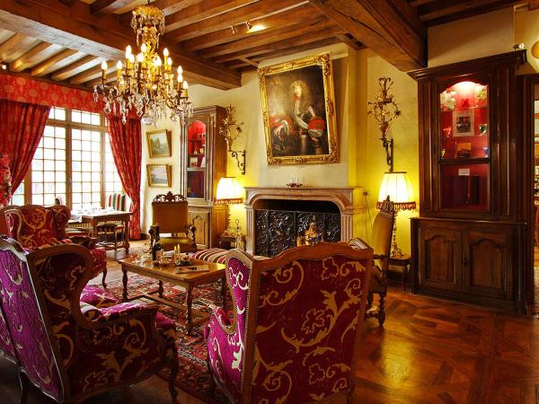 France walking and gastronomy holiday
