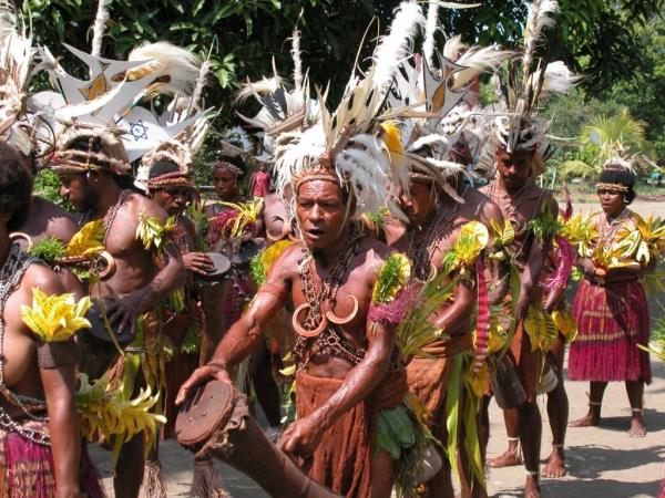 Goroka Show holiday in Papua New Guinea | Responsible Travel