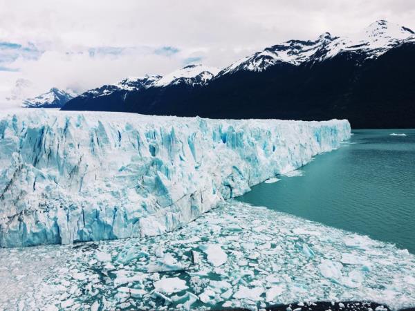 Teach children in Patagonia, Chile