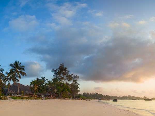 Family Kenya safari & beach holiday, tailormade