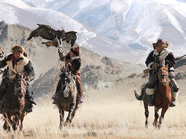 Mongolia eagle hunting festival holiday