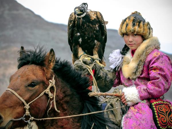 Mongolia eagle hunting festival holiday
