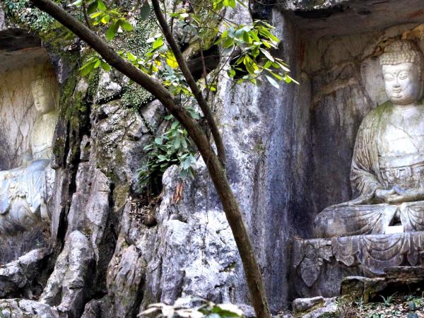 China small group tour: Land of Dragons and Emperors