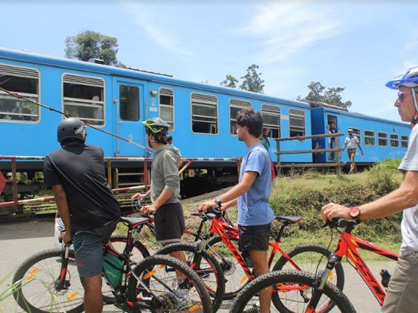 Sri Lanka coast to coast cycling holiday