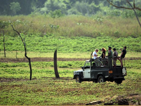Sri Lanka coast to coast cycling holiday