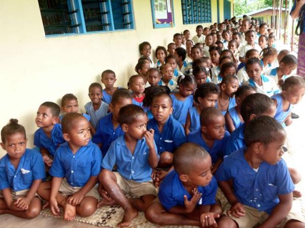 Volunteer teaching in Fiji