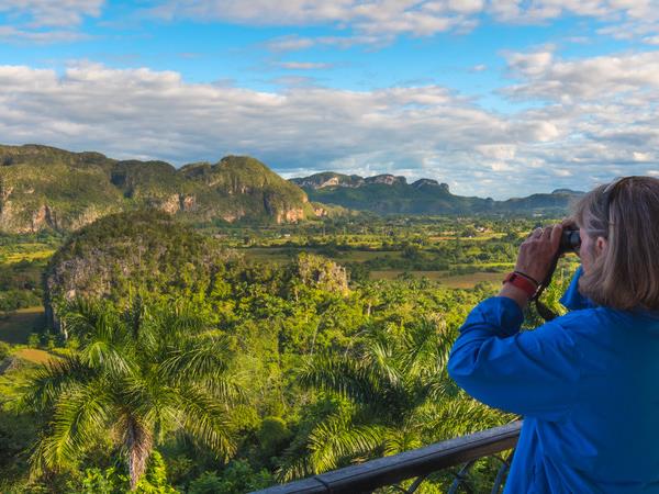 Cuba on a Shoestring small group holiday