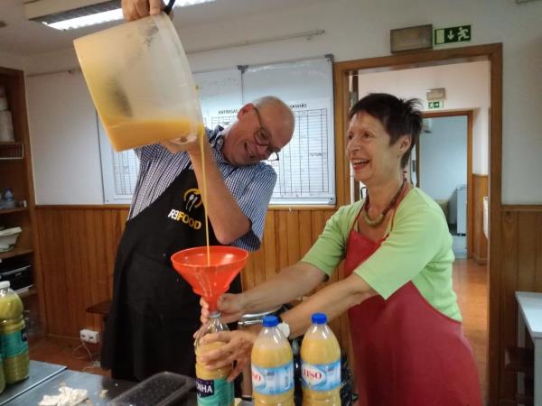Volunteering in Portugal, fight food waste