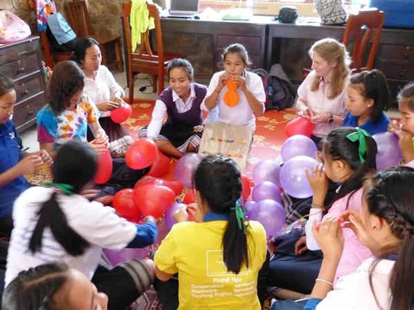 Volunteer in Laos, empower and educate women