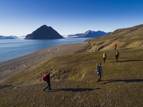 Arctic Circle sailing expedition, Spitsbergen