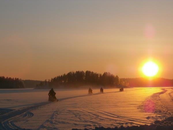 Finland winter holiday, tour skating