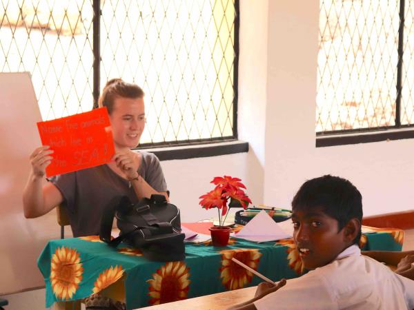 Sri Lanka community volunteering