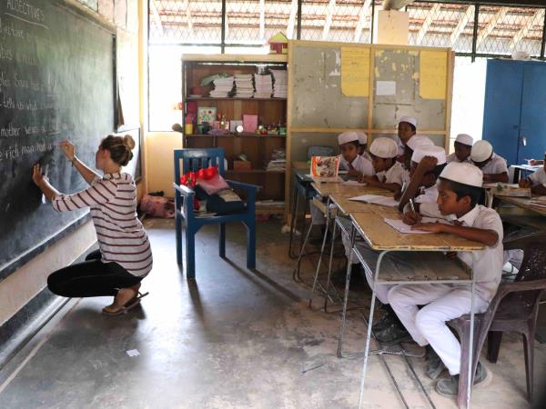 Sri Lanka community volunteering