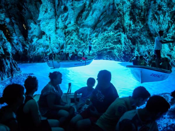 Croatia private yacht cruise holiday