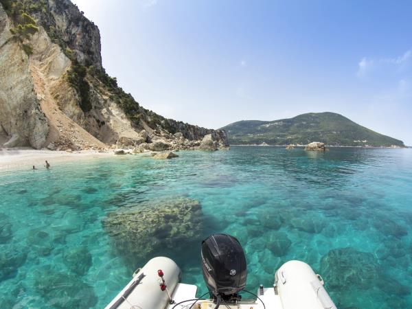 Learn scuba diving in Greece