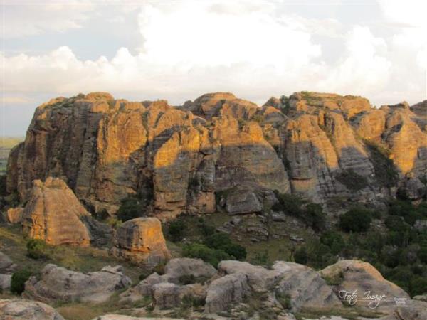 Madagascar private tour with tracking and camping