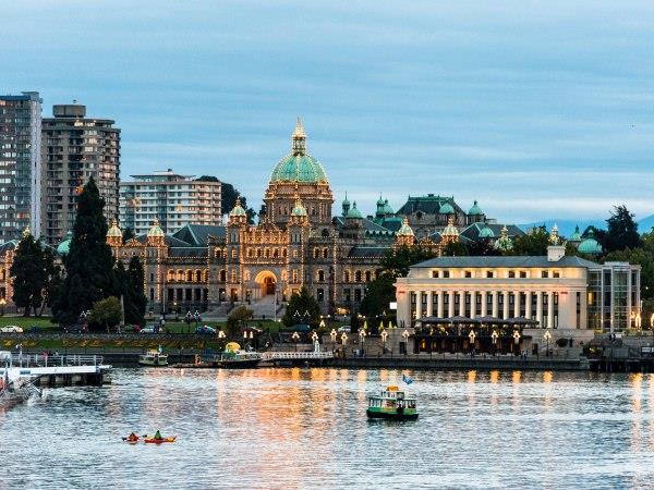Western Canada highlights tour