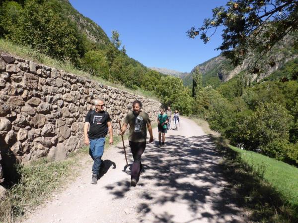 Learn Spanish and walking holiday, Spanish Pyrenees