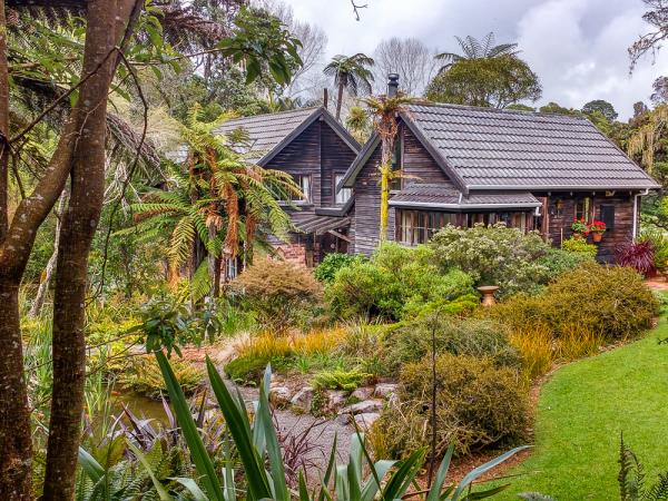 New Zealand rhododendron tour