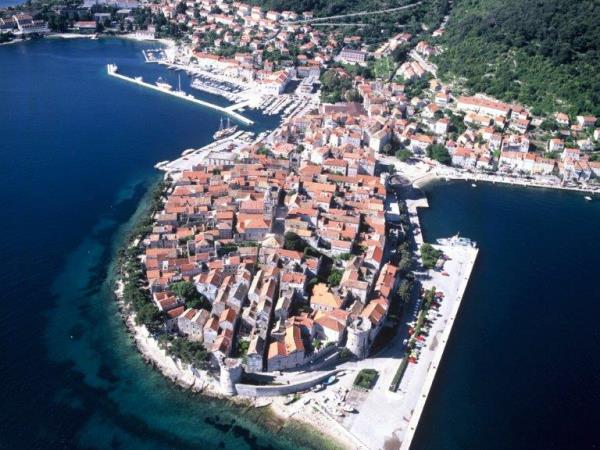 Croatia holiday, island hopping and countryside