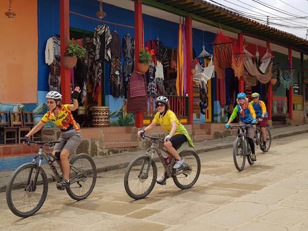 Cycling tour of Colombia