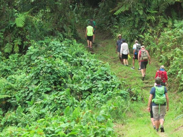 Fiji family cycling holiday