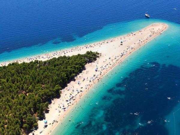 Croatia island hopping holiday